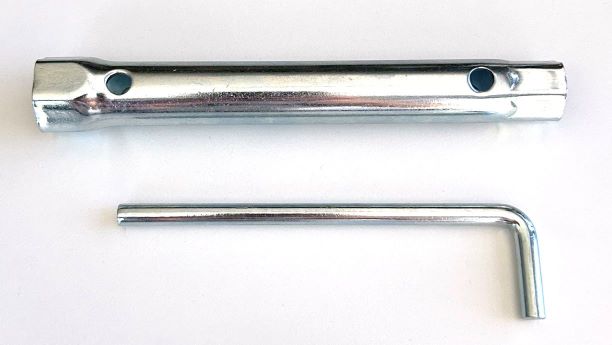 SPARK PLUG WRENCH FOR MOWERS AND TRACTORS 16x21